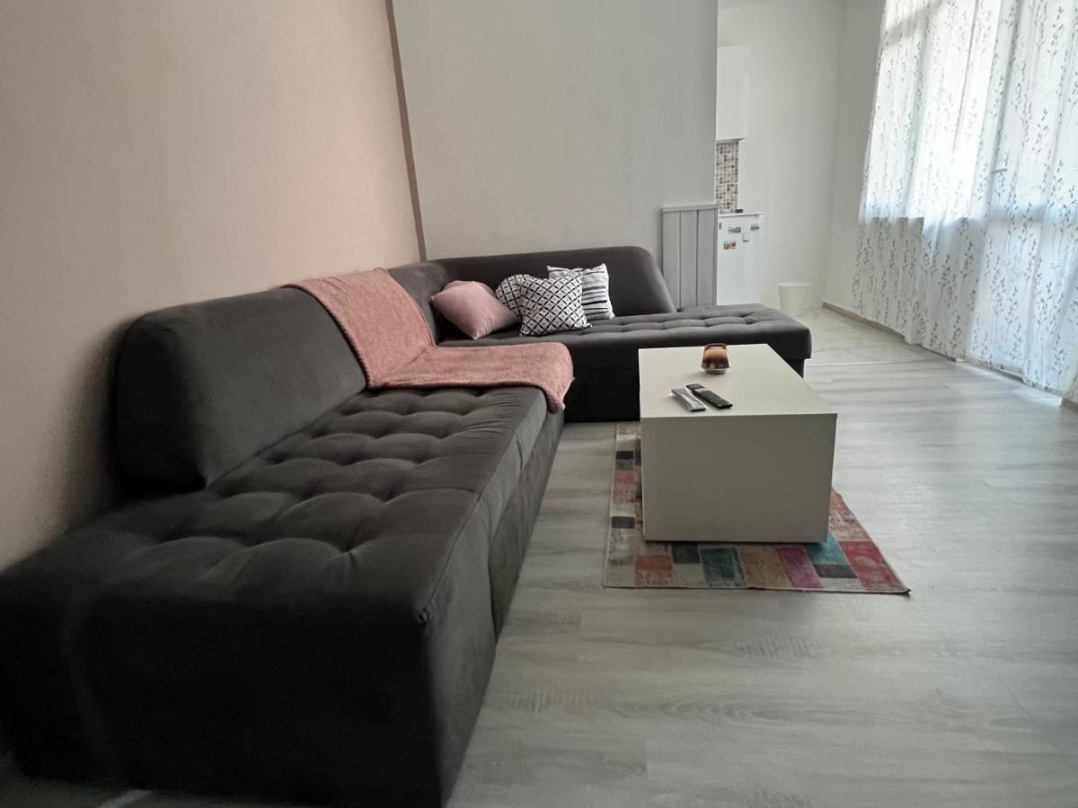 Midtown Apartment Kyrdżali Zewnętrze zdjęcie